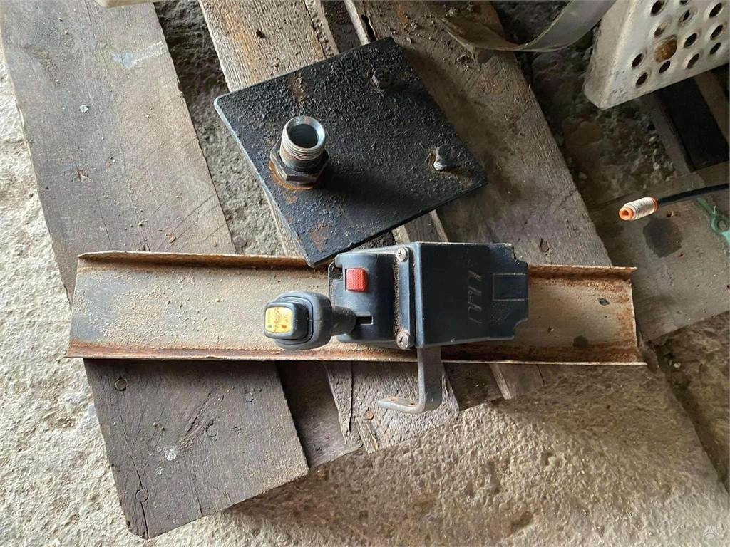 Scania R HIDRAULIKOS KOMPLEKTAS mecha - Грузовик-шасси: фото 5 Scania R HIDRAULIKOS KOMPLEKTAS mecha - Грузовик-шасси: фото 5