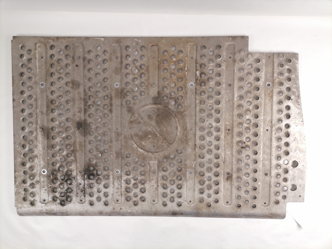 Mercedes-Benz Muffler cover A9604923930 - Глушитель для Грузовиков: фото 2 Mercedes-Benz Muffler cover A9604923930 - Глушитель для Грузовиков: фото 2