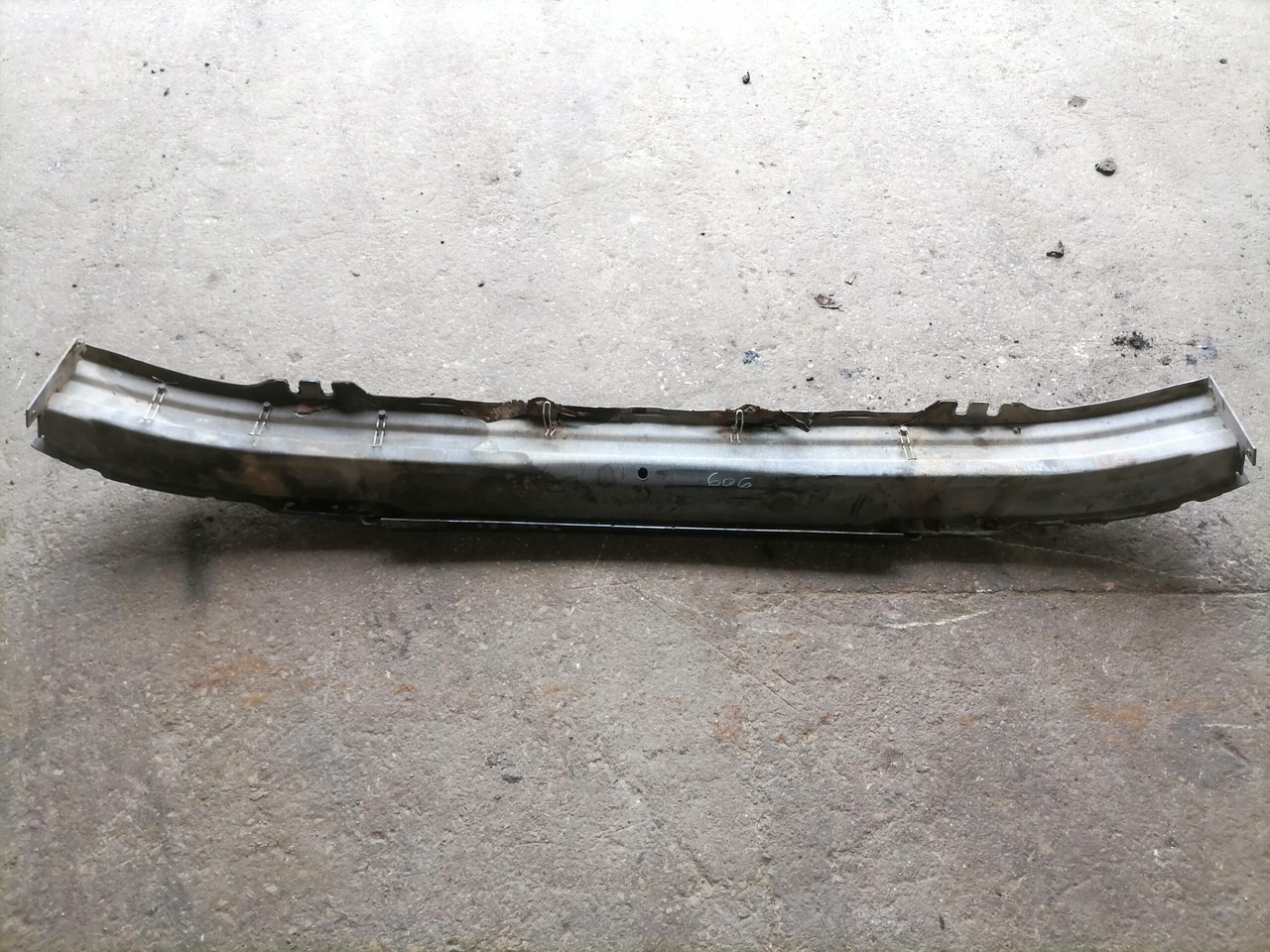 Scania Bumper 1736656 - Бампер для Грузовиков: фото 3 Scania Bumper 1736656 - Бампер для Грузовиков: фото 3