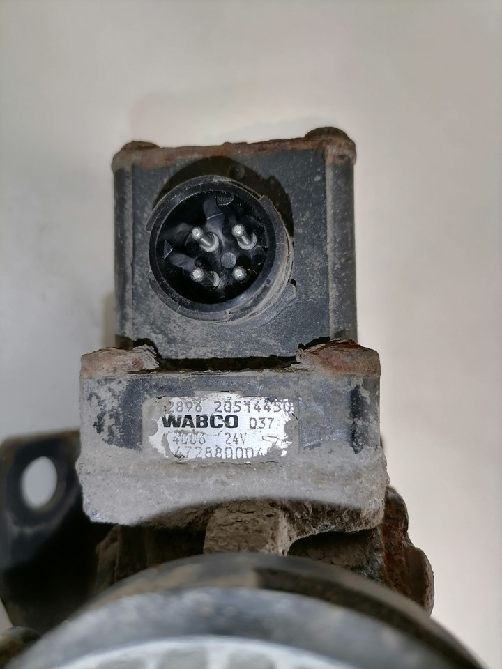 Volvo Air suspension control valve, ECAS 20514450 - Тормозной клапан для Грузовиков: фото 4 Volvo Air suspension control valve, ECAS 20514450 - Тормозной клапан для Грузовиков: фото 4