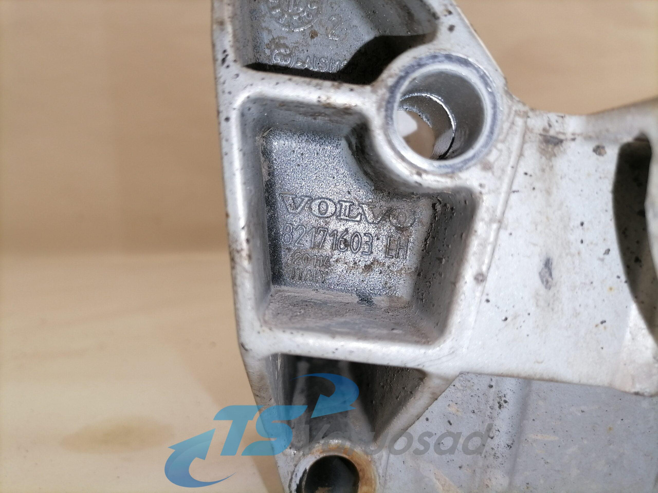 Volvo Astmelaua aste 82171603 - Боковая подножка для Грузовиков: фото 3 Volvo Astmelaua aste 82171603 - Боковая подножка для Грузовиков: фото 3