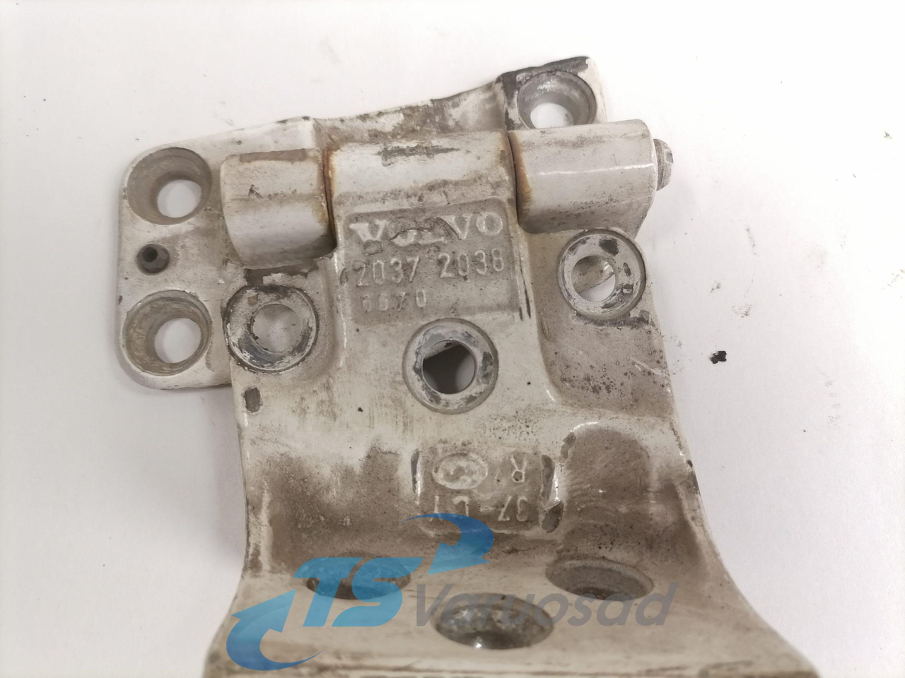 Volvo Door hinge 20372038 - Дверь и запчасти для Грузовиков: фото 2 Volvo Door hinge 20372038 - Дверь и запчасти для Грузовиков: фото 2