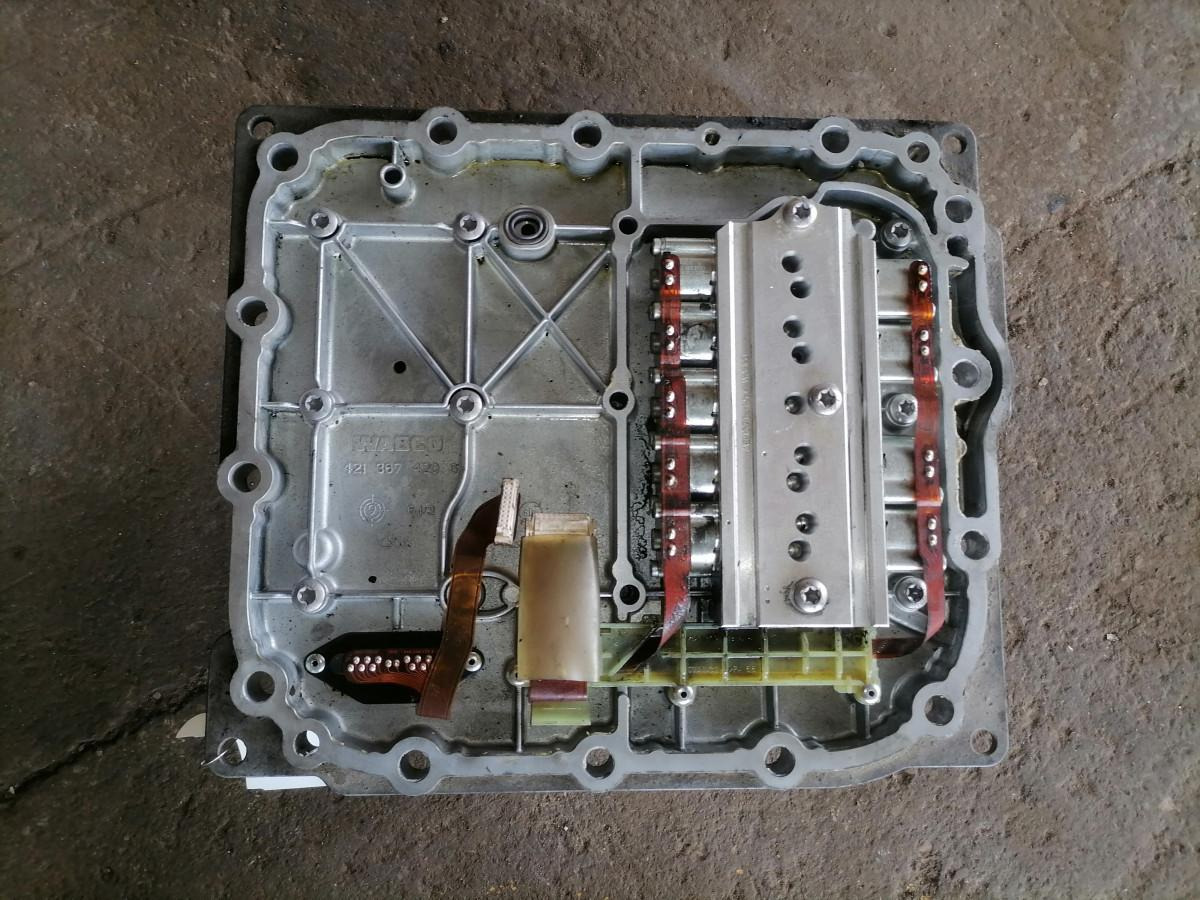 Volvo Gear control 4213674206 - Коробка передач и запчасти для Грузовиков: фото 2 Volvo Gear control 4213674206 - Коробка передач и запчасти для Грузовиков: фото 2