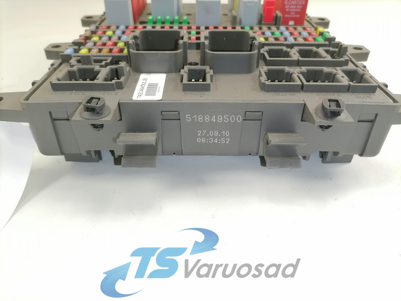 Volvo Kaitsmepaneel 7421464562 - Предохранитель для Грузовиков: фото 2 Volvo Kaitsmepaneel 7421464562 - Предохранитель для Грузовиков: фото 2