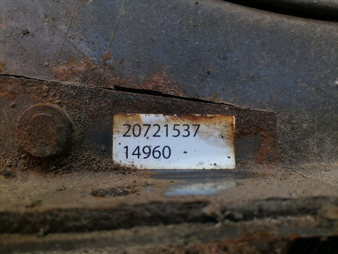 Volvo Kütusepaagi kandur, Volvo 20721537 - Топливный бак для Грузовиков: фото 4 Volvo Kütusepaagi kandur, Volvo 20721537 - Топливный бак для Грузовиков: фото 4