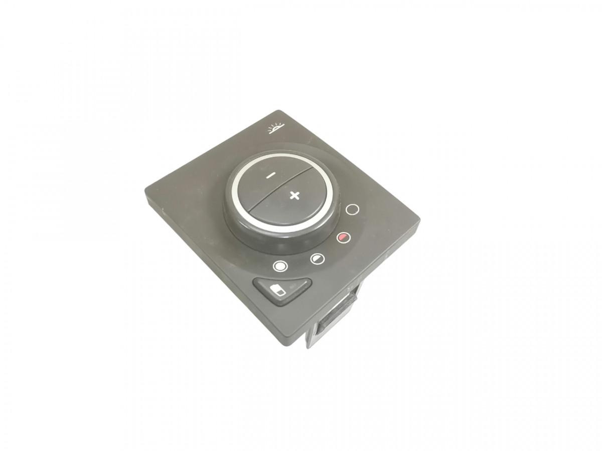 Volvo Lüliti, salongi valgustus 22049578 - Кабина для Грузовиков: фото 1 Volvo Lüliti, salongi valgustus 22049578 - Кабина для Грузовиков: фото 1