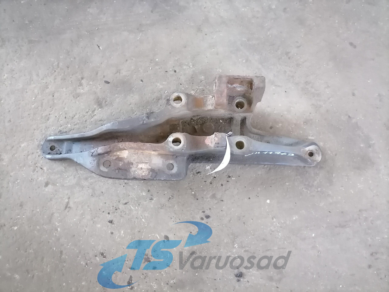 Volvo Volvo drive axle / axle mounting / airbag carrier 20428753 - Ось и запчасти для Грузовиков: фото 3 Volvo Volvo drive axle / axle mounting / airbag carrier 20428753 - Ось и запчасти для Грузовиков: фото 3