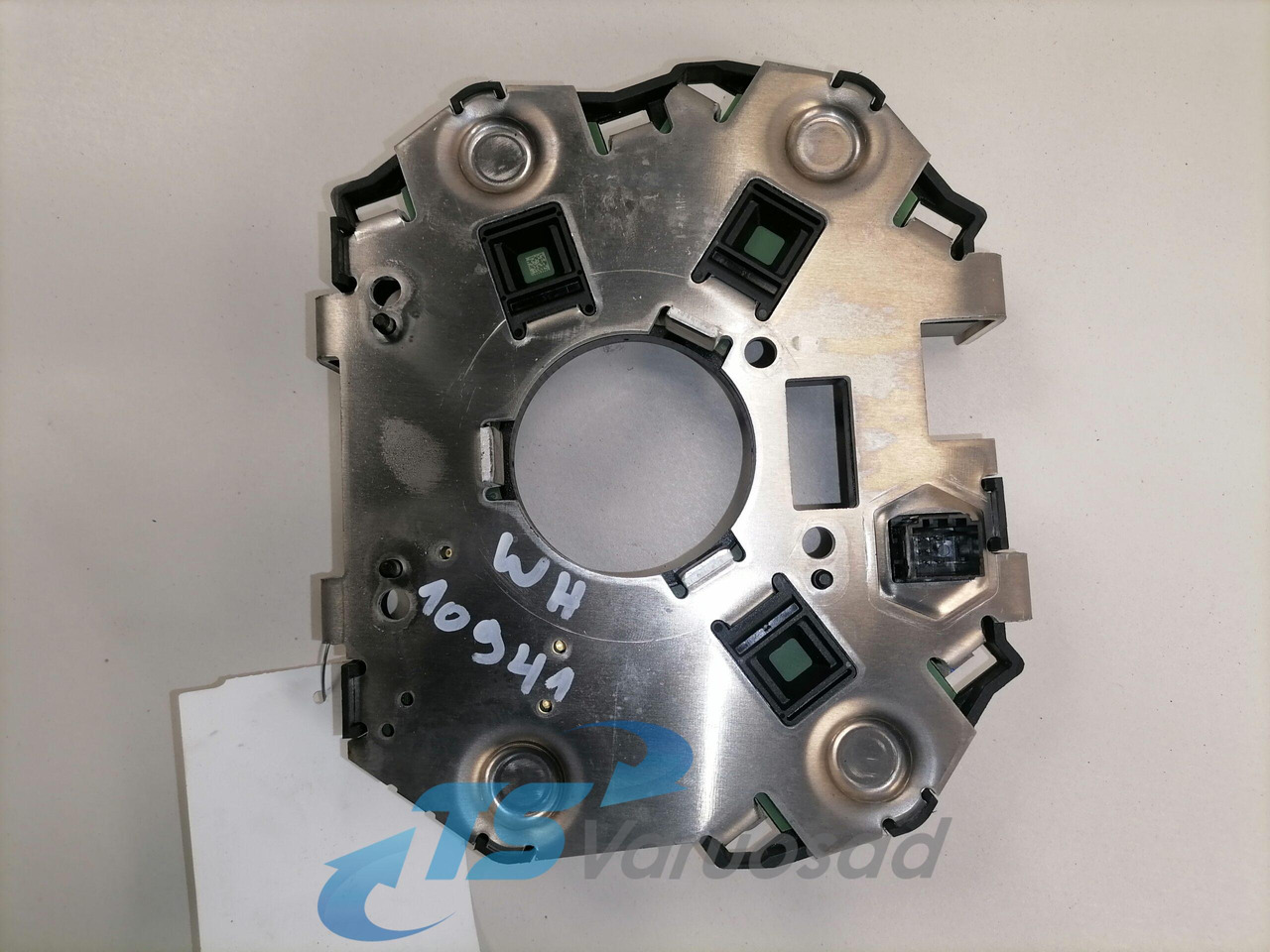 Volvo Volvo rooli lülitite kandur 21601029 - Кабина для Грузовиков: фото 3 Volvo Volvo rooli lülitite kandur 21601029 - Кабина для Грузовиков: фото 3