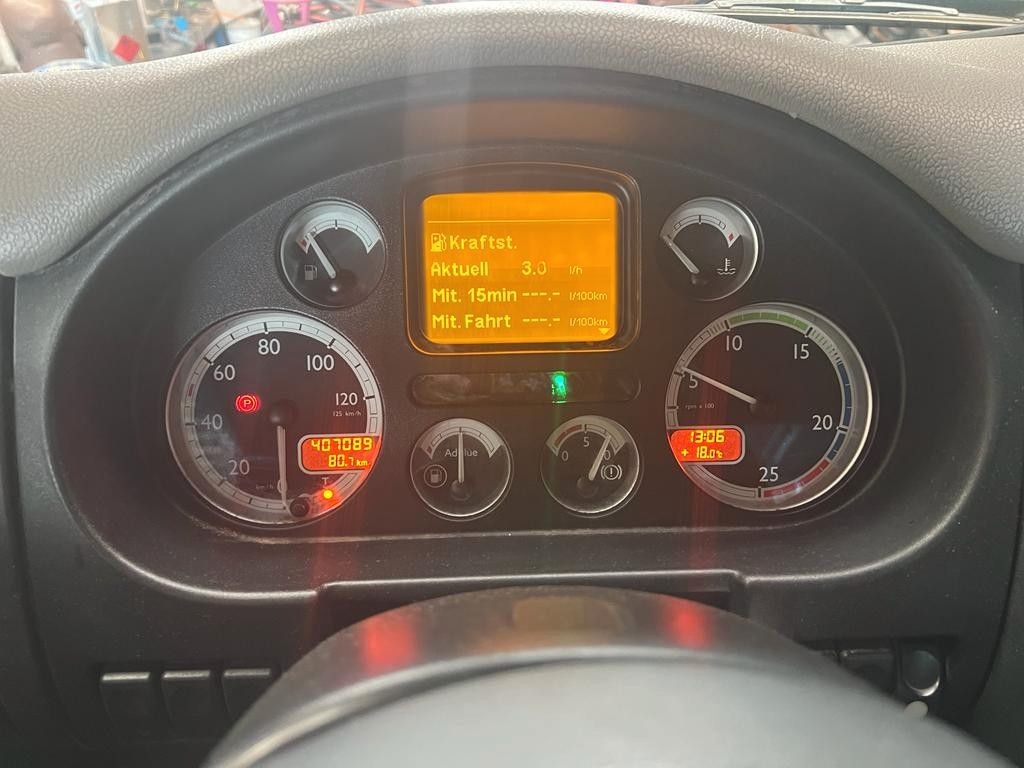 DAF CF 85.460 6X2 VDL Absetzer Top Zustand Retarder DAF CF 85.460 6X2 VDL Absetzer Top Zustand Retarder - Портальный бункеровоз: фото 2 DAF CF 85.460 6X2 VDL Absetzer Top Zustand Retarder DAF CF 85.460 6X2 VDL Absetzer Top Zustand Retarder - Портальный бункеровоз: фото 2