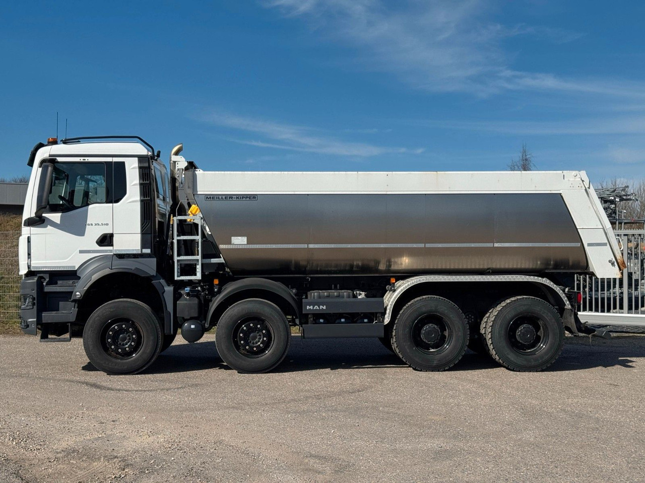 MAN 35.510 TGS Meiller P430 Thermomulde Top Zustand! - Самосвал: фото 3 MAN 35.510 TGS Meiller P430 Thermomulde Top Zustand! - Самосвал: фото 3