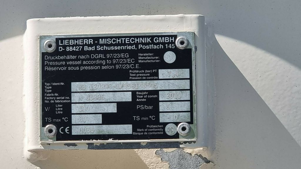 Müller-Mitteltal 2 Achs Betonmischauflieger Liebherr Müller-Mitteltal 2 Achs Betonmischauflieger Liebherr - Полуприцеп бетоносмеситель: фото 3 Müller-Mitteltal 2 Achs Betonmischauflieger Liebherr Müller-Mitteltal 2 Achs Betonmischauflieger Liebherr - Полуприцеп бетоносмеситель: фото 3