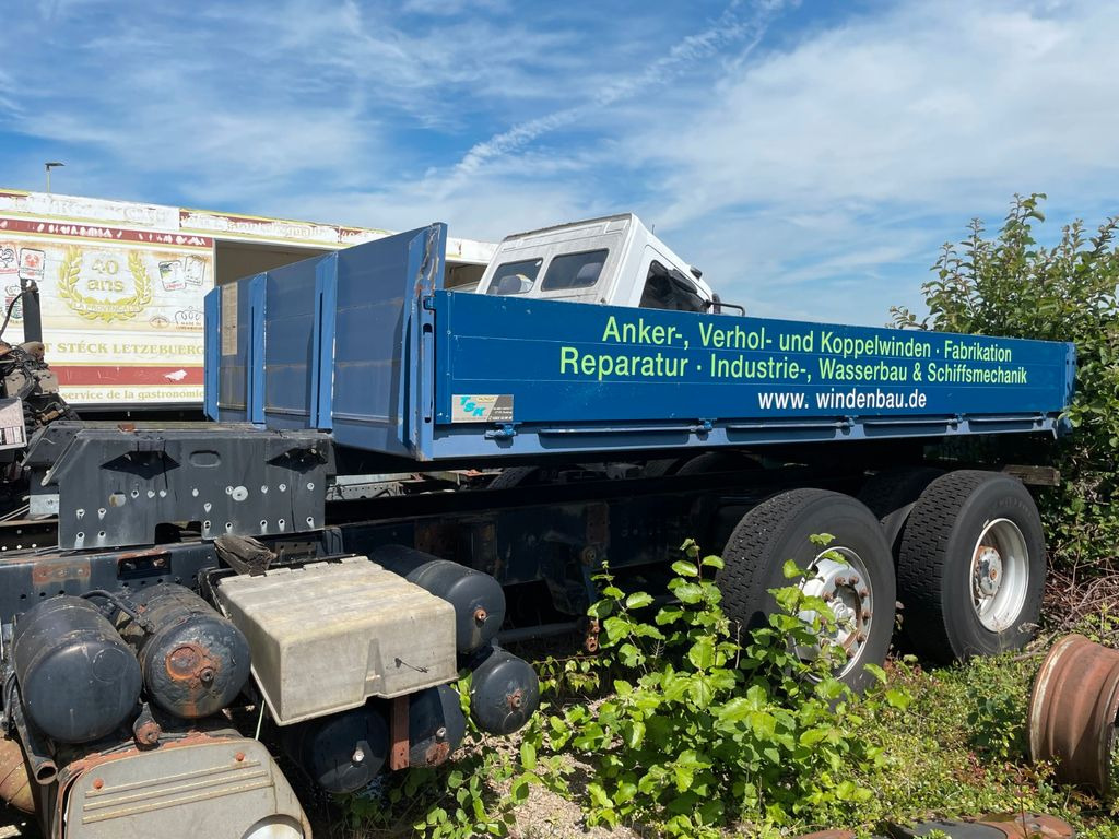 Pritsche lose mit Kransockel Pritsche lose mit Kransockel - Грузовик бортовой/ Платформа: фото 1 Pritsche lose mit Kransockel Pritsche lose mit Kransockel - Грузовик бортовой/ Платформа: фото 1