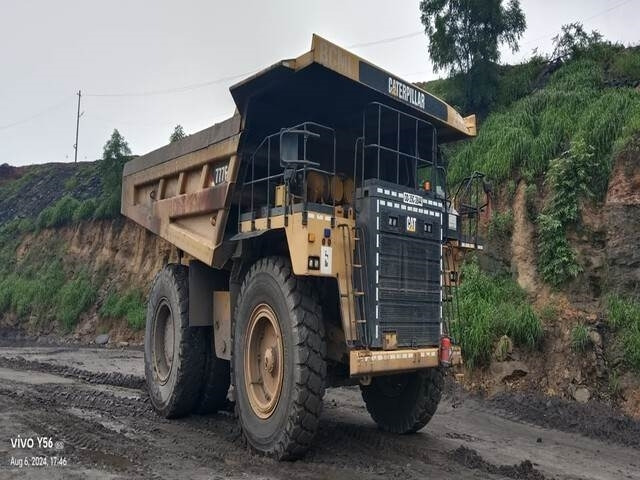 CAT 777E - Карьерный самосвал: фото 4 CAT 777E - Карьерный самосвал: фото 4