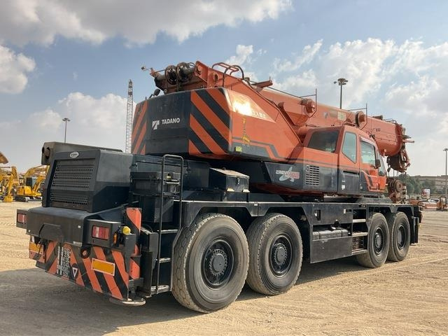 Tadano GR700N-2 - Короткобазный кран: фото 2 Tadano GR700N-2 - Короткобазный кран: фото 2