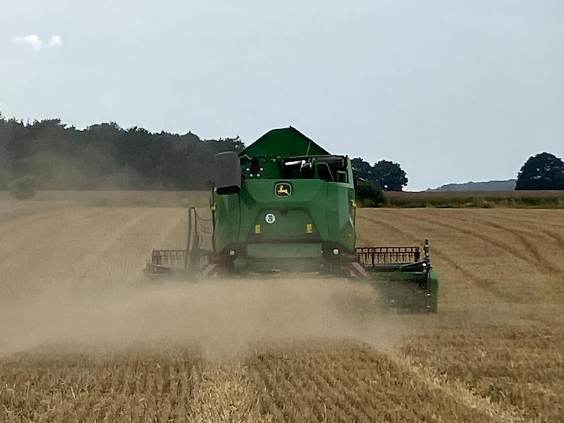 John Deere T5 400 + 6,70m Vario-Schneidwerk - Зерноуборочный комбайн: фото 3 John Deere T5 400 + 6,70m Vario-Schneidwerk - Зерноуборочный комбайн: фото 3