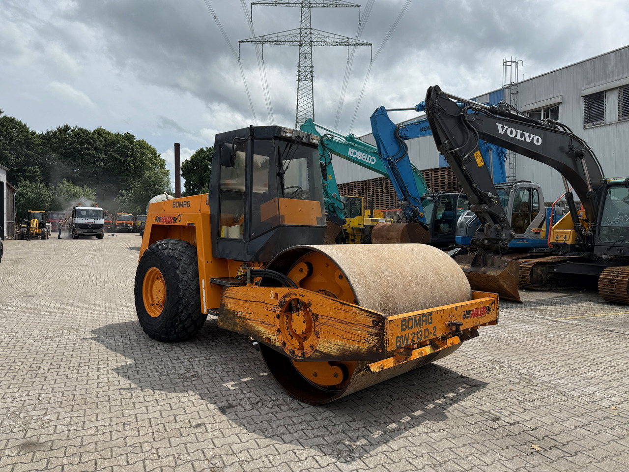 Bomag BW 213D-2 Walzenzug - Компактор: фото 3 Bomag BW 213D-2 Walzenzug - Компактор: фото 3