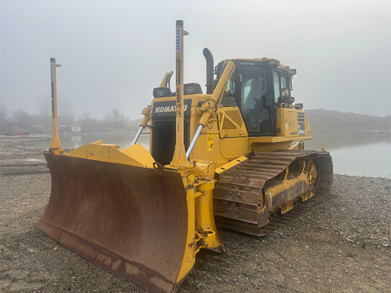 Komatsu D65 WX-17 Planierraupe 6 Wege mit Heckaufreißer - Бульдозер: фото 4 Komatsu D65 WX-17 Planierraupe 6 Wege mit Heckaufreißer - Бульдозер: фото 4