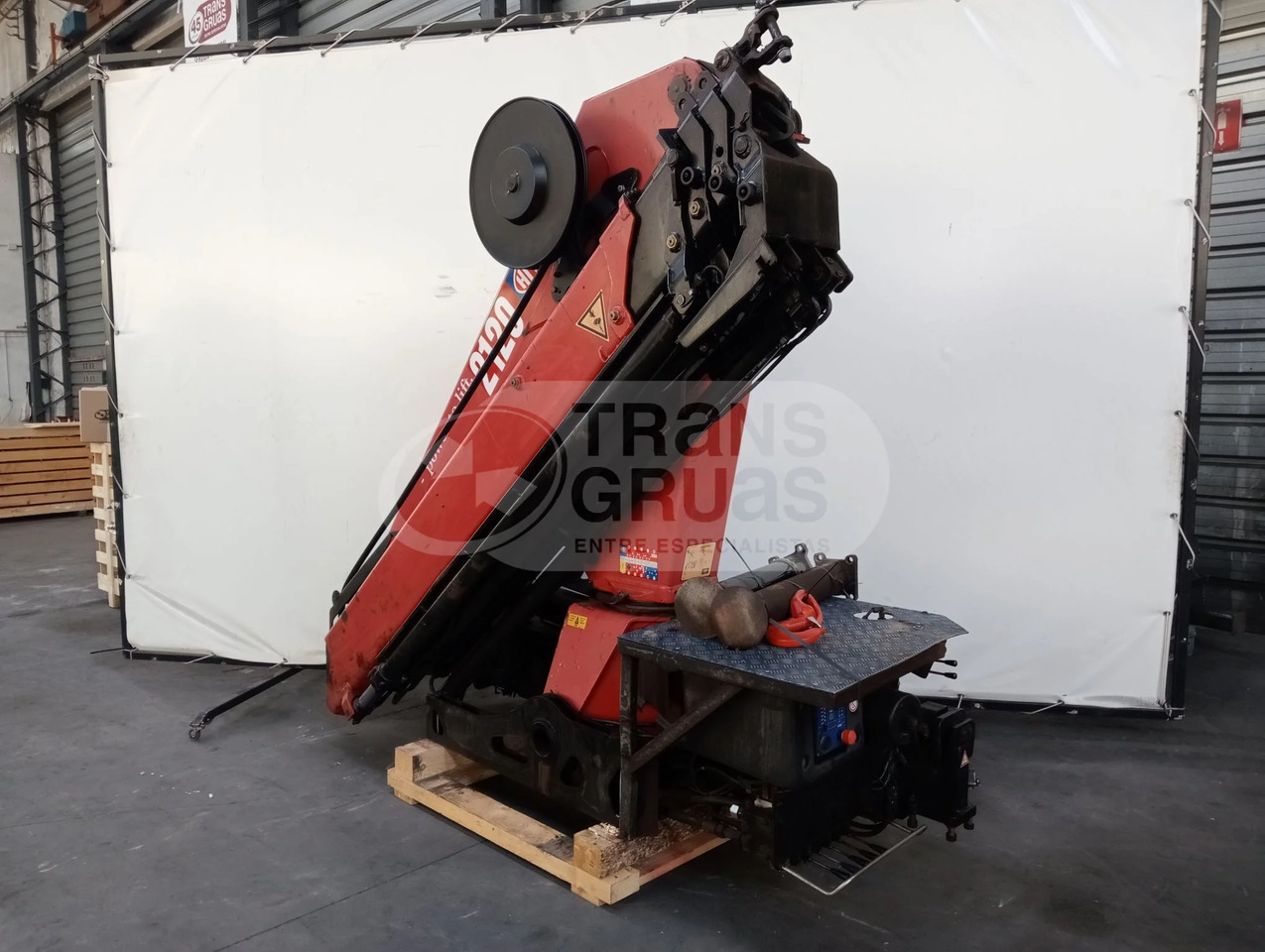 Grúa hidráulica HMF 2120 K RC - Кран-манипулятор: фото 2 Grúa hidráulica HMF 2120 K RC - Кран-манипулятор: фото 2