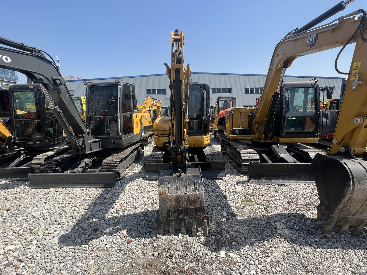 Мини-экскаватор CATERPILLAR 304CR: фото 10 Мини-экскаватор CATERPILLAR 304CR: фото 10