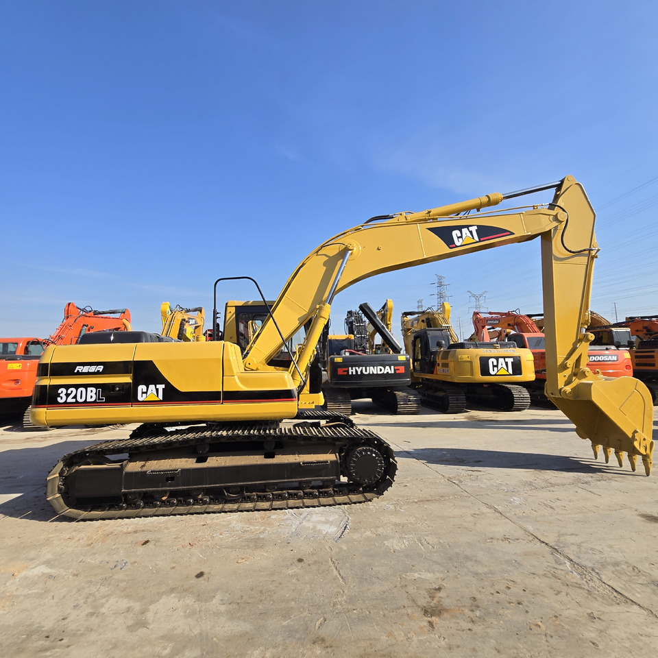 CATERPILLAR 320BL - Экскаватор: фото 1 CATERPILLAR 320BL - Экскаватор: фото 1