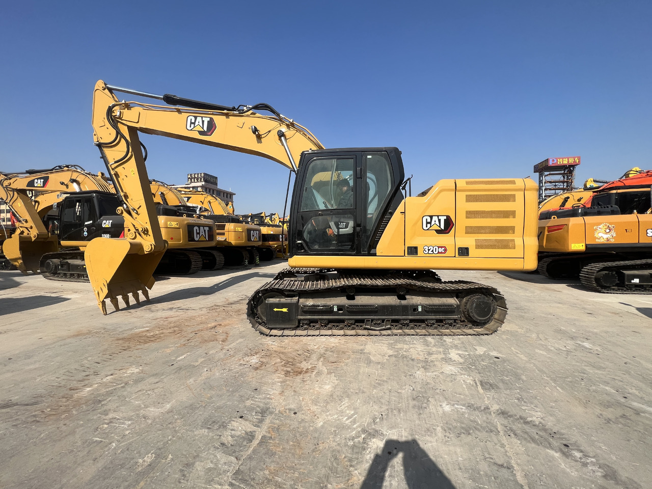 CATERPILLAR 320GC - Экскаватор: фото 2 CATERPILLAR 320GC - Экскаватор: фото 2