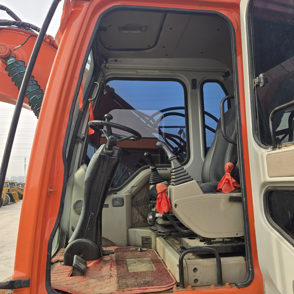 Колёсный экскаватор DOOSAN DX150W: фото 10