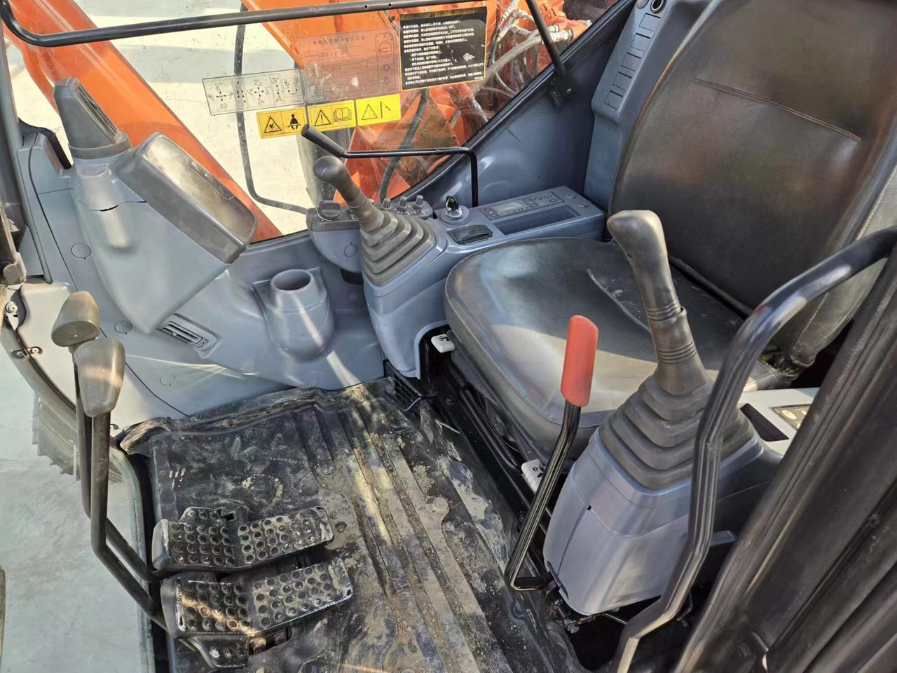 Мини-экскаватор HITACHI ZX60: фото 8 Мини-экскаватор HITACHI ZX60: фото 8