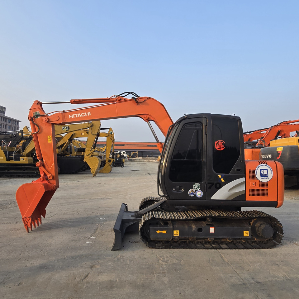 HITACHI ZX70 - Мини-экскаватор: фото 4 HITACHI ZX70 - Мини-экскаватор: фото 4