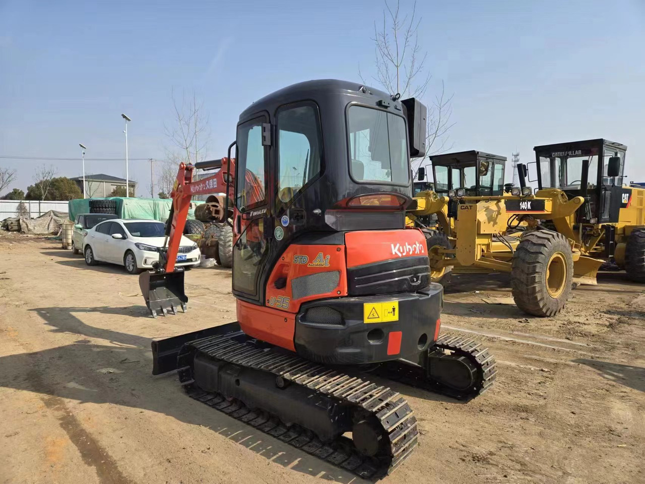 KUBOTA U35 - Мини-экскаватор: фото 3 KUBOTA U35 - Мини-экскаватор: фото 3