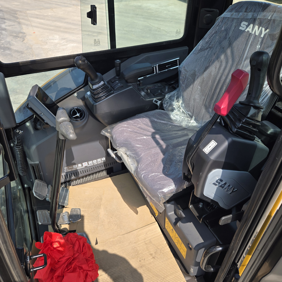 Мини-экскаватор SANY SY35U: фото 9 Мини-экскаватор SANY SY35U: фото 9