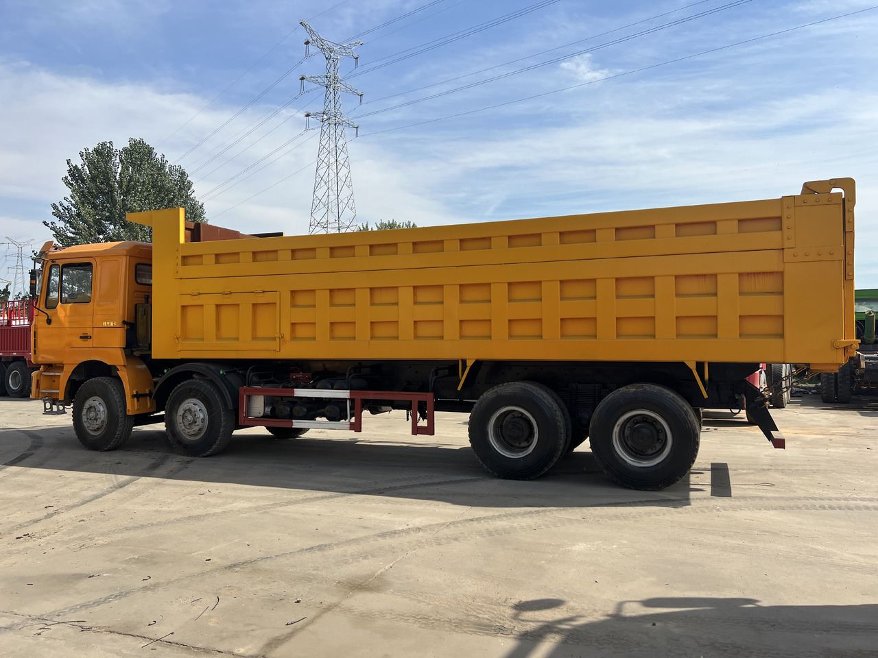 SHACMAN 8*4 dump truck - Самосвал: фото 3 SHACMAN 8*4 dump truck - Самосвал: фото 3