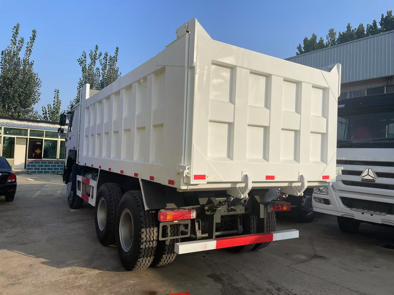 Sinotruk HOWO 371 brand new 6*4 Dump truck - Самосвал: фото 4 Sinotruk HOWO 371 brand new 6*4 Dump truck - Самосвал: фото 4