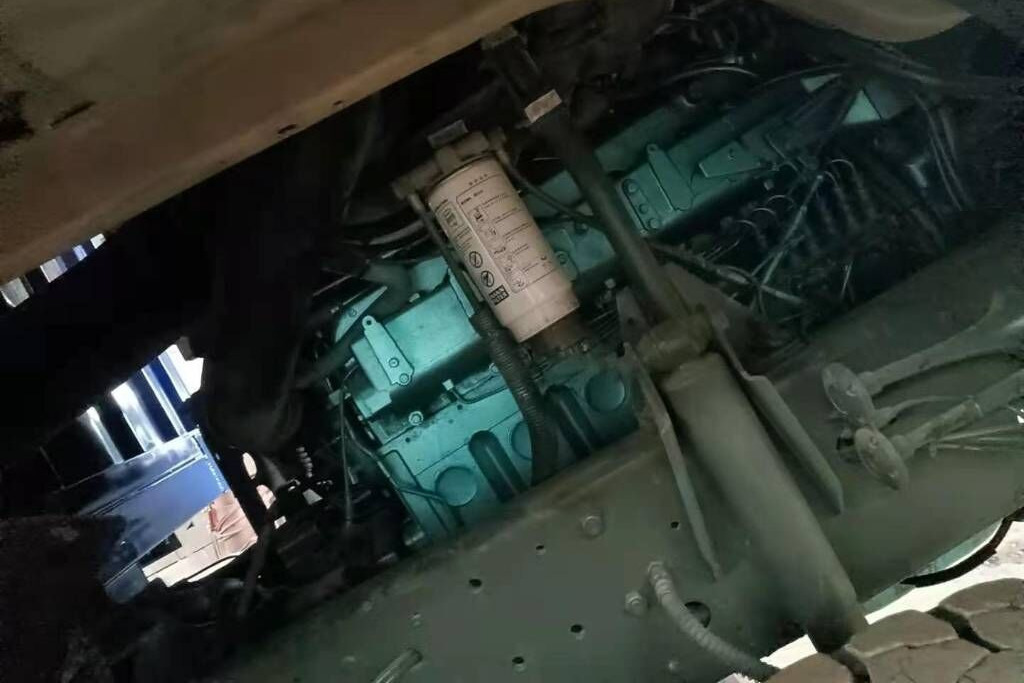 Грузовик с закрытым кузовом Sinotruk HOWO 375 6*4 Dump truck: фото 8 Грузовик с закрытым кузовом Sinotruk HOWO 375 6*4 Dump truck: фото 8