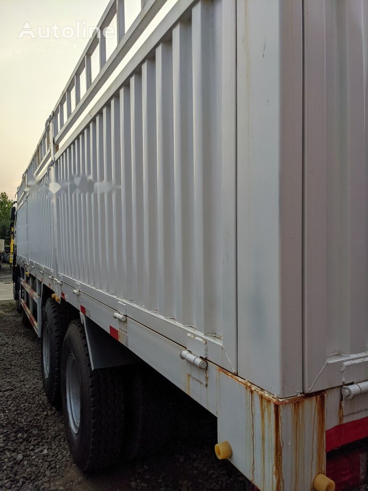 Sinotruk HOWO 8*4 Fence Truck - Грузовик бортовой/ Платформа: фото 5 Sinotruk HOWO 8*4 Fence Truck - Грузовик бортовой/ Платформа: фото 5