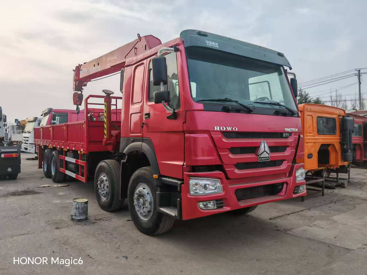 Sinotruk HOWO 8*4 Mobile crane - Мобильный кран: фото 2 Sinotruk HOWO 8*4 Mobile crane - Мобильный кран: фото 2