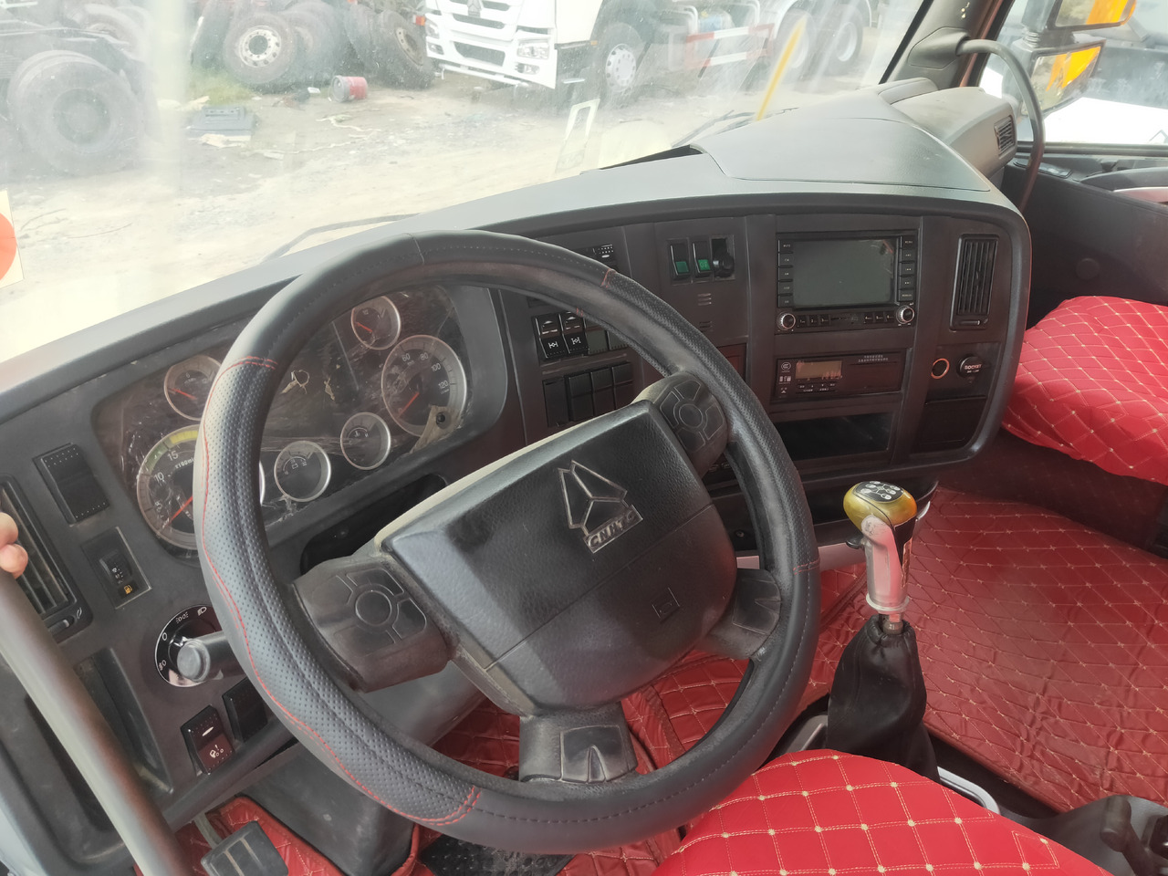 Тягач Sinotruk HOWO A7 6*4 Tractor: фото 8 Тягач Sinotruk HOWO A7 6*4 Tractor: фото 8