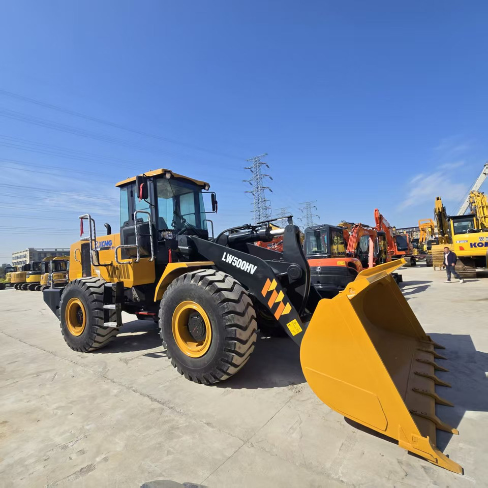 XCMG LW500HV - Колёсный экскаватор: фото 1 XCMG LW500HV - Колёсный экскаватор: фото 1
