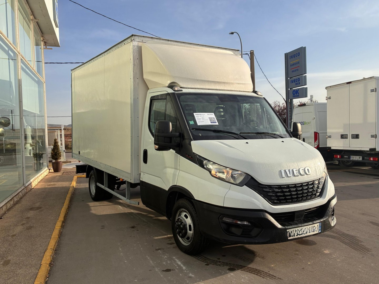 Caja cerrada IVECO 35C16 3.0 20m3 con puertas traseras - Фургон с закрытым кузовом: фото 3 Caja cerrada IVECO 35C16 3.0 20m3 con puertas traseras - Фургон с закрытым кузовом: фото 3