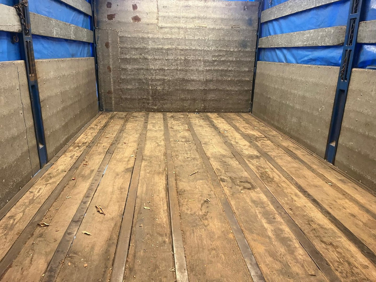 Тентованный грузовик Caja cerrada IVECO Eurocargo ML80E17: фото 17