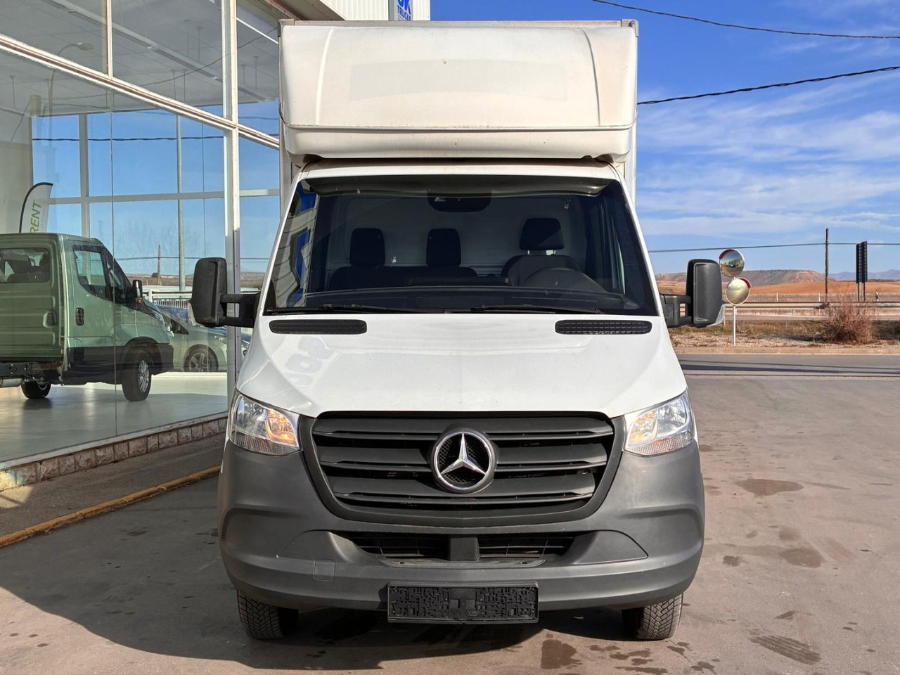 Caja cerrada Mercedes Sprinter 514 20m3 con puertas traseras - Фургон с закрытым кузовом: фото 2 Caja cerrada Mercedes Sprinter 514 20m3 con puertas traseras - Фургон с закрытым кузовом: фото 2