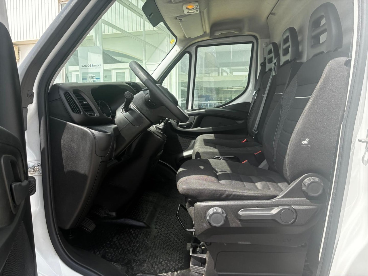 Furgón IVECO 35S14 V 12m3 в лизинг Furgón IVECO 35S14 V 12m3: фото 9 Furgón IVECO 35S14 V 12m3 в лизинг Furgón IVECO 35S14 V 12m3: фото 9