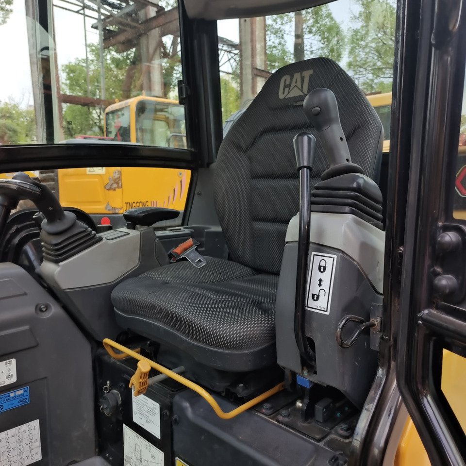 CAT 302CR WITH RUBBER PAD - Мини-экскаватор: фото 5 CAT 302CR WITH RUBBER PAD - Мини-экскаватор: фото 5