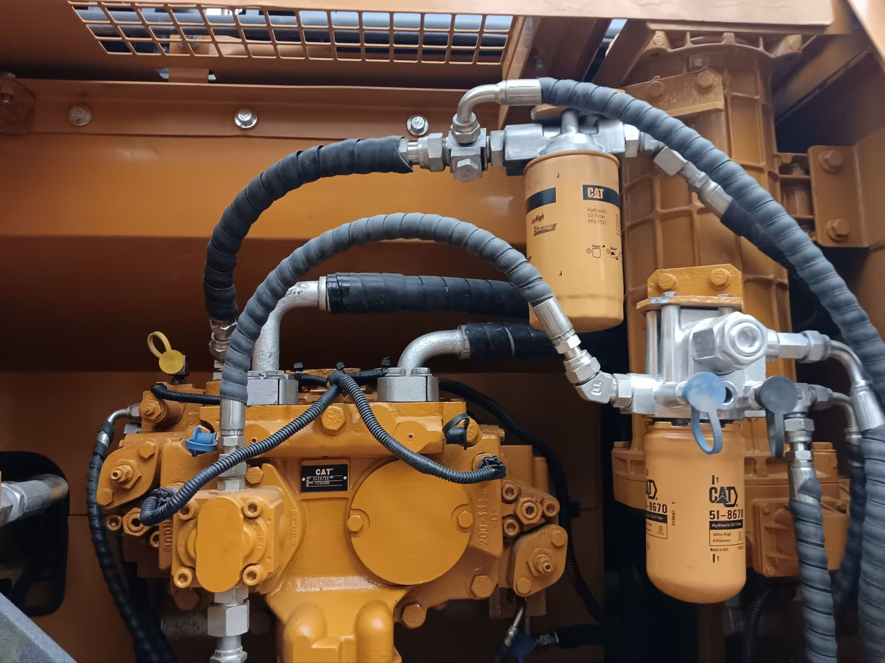 CAT 329D2L WITH 3 CAMERAS - Гусеничный экскаватор: фото 2 CAT 329D2L WITH 3 CAMERAS - Гусеничный экскаватор: фото 2