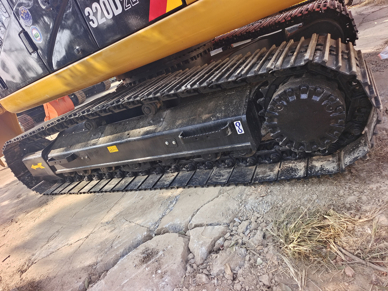 CATERPILLAR 320D2L - Гусеничный экскаватор: фото 5 CATERPILLAR 320D2L - Гусеничный экскаватор: фото 5