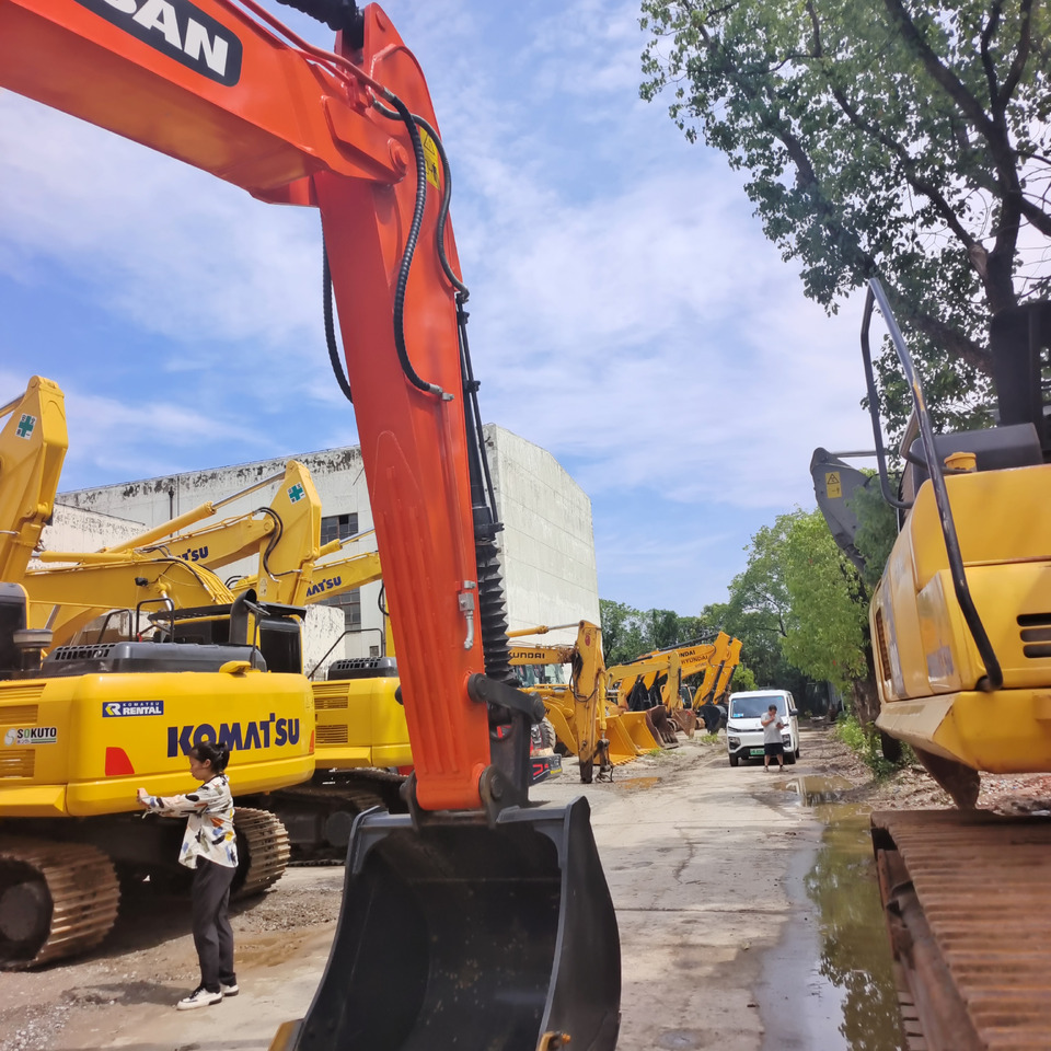 DOOSAN DX225 LCA DX 225 LC - 9C DX300LC-9C DX340 - Гусеничный экскаватор: фото 5 DOOSAN DX225 LCA DX 225 LC - 9C DX300LC-9C DX340 - Гусеничный экскаватор: фото 5