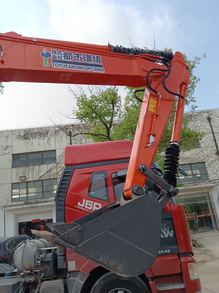 HITACHI ZX70 - Мини-экскаватор: фото 4 HITACHI ZX70 - Мини-экскаватор: фото 4