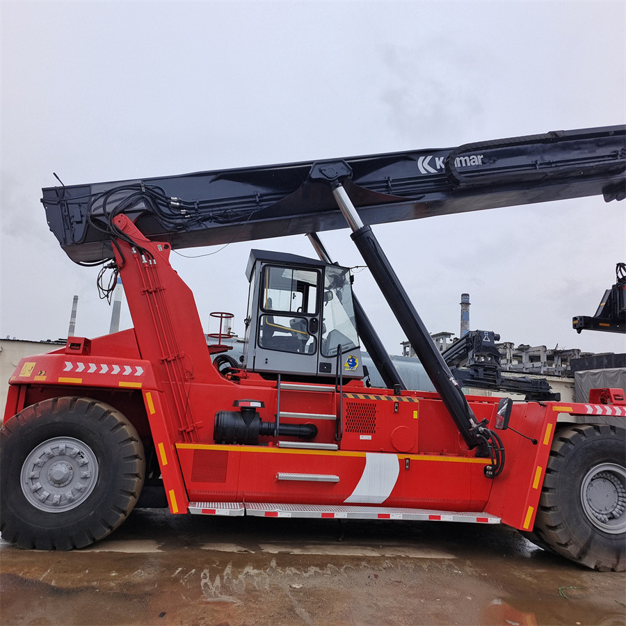 KALMAR DRF 450 - Ричстакер: фото 1 KALMAR DRF 450 - Ричстакер: фото 1