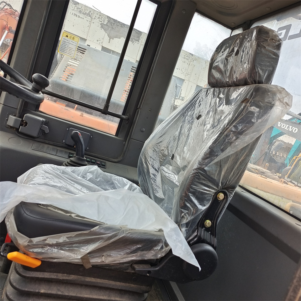 SDLG 936L - Колёсный погрузчик: фото 5 SDLG 936L - Колёсный погрузчик: фото 5