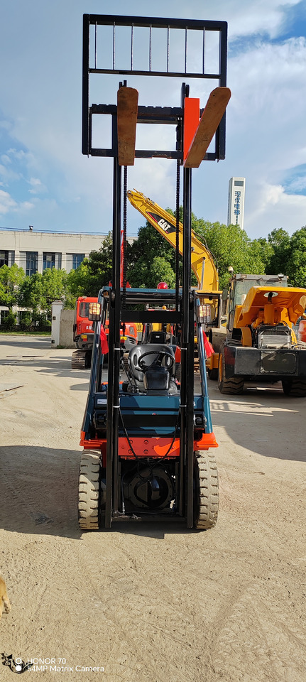 TOYOTA FD35 - Дизельный погрузчик: фото 5 TOYOTA FD35 - Дизельный погрузчик: фото 5