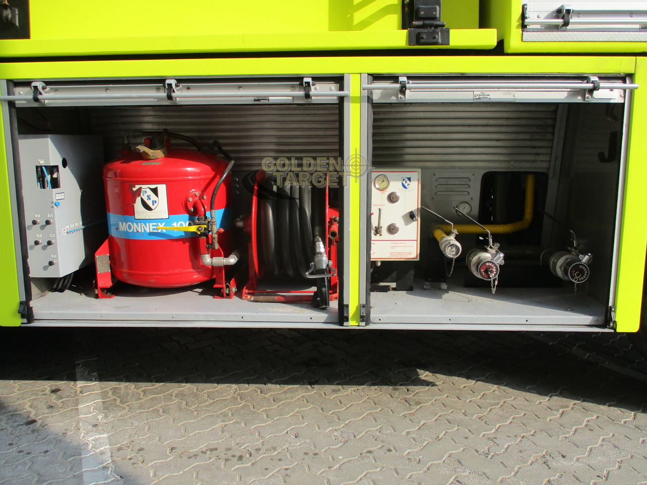 Пожарная машина Reynolds Boughton Barracuda 6x6 Fire Truck: фото 12